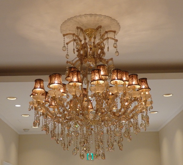 布シェードの大型クリスタルシャンデリア「CO-COSK10088」実績