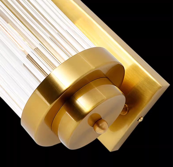 シンプルモダンなクリスタルシェードのブラケットライト「SKR-522-1」アップ