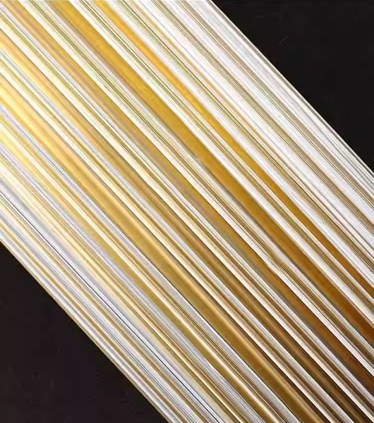 シンプルモダンなクリスタルシェードのブラケットライト「SKR-627-2」シェード