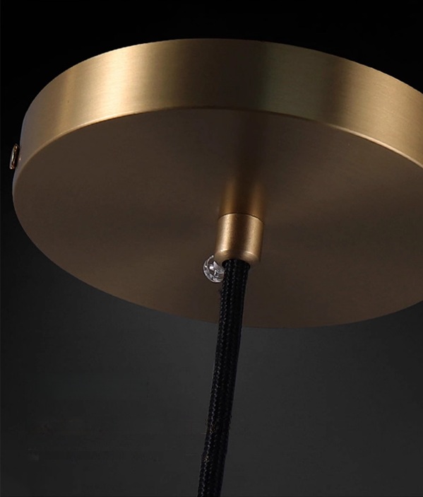 ラグジュアリーな真鍮製クリスタルライト「CO-COSK8015」フランジ