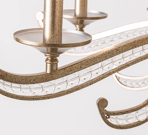 ユリの紋章のようなデザインのアンティーク調シャンデリア「AN-2593-8」クリスタル