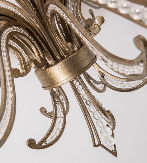 ユリの紋章のようなデザインの「AN-2593-8」フレーム